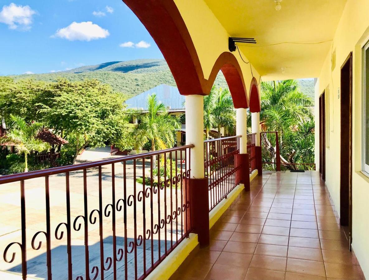 Hotel Y Restaurante Villas Del Sol Jalpan de Serra Extérieur photo