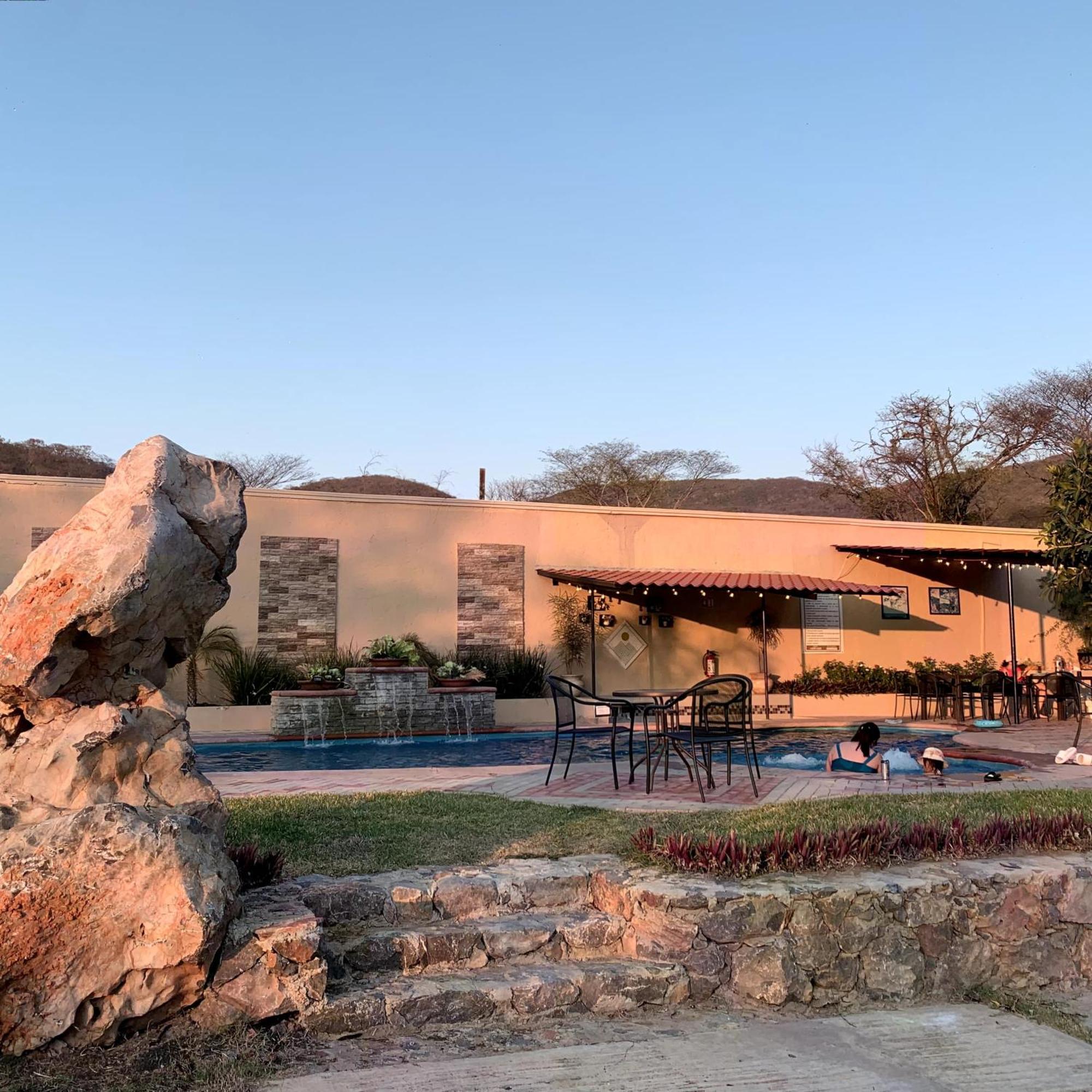 Hotel Y Restaurante Villas Del Sol Jalpan de Serra Extérieur photo